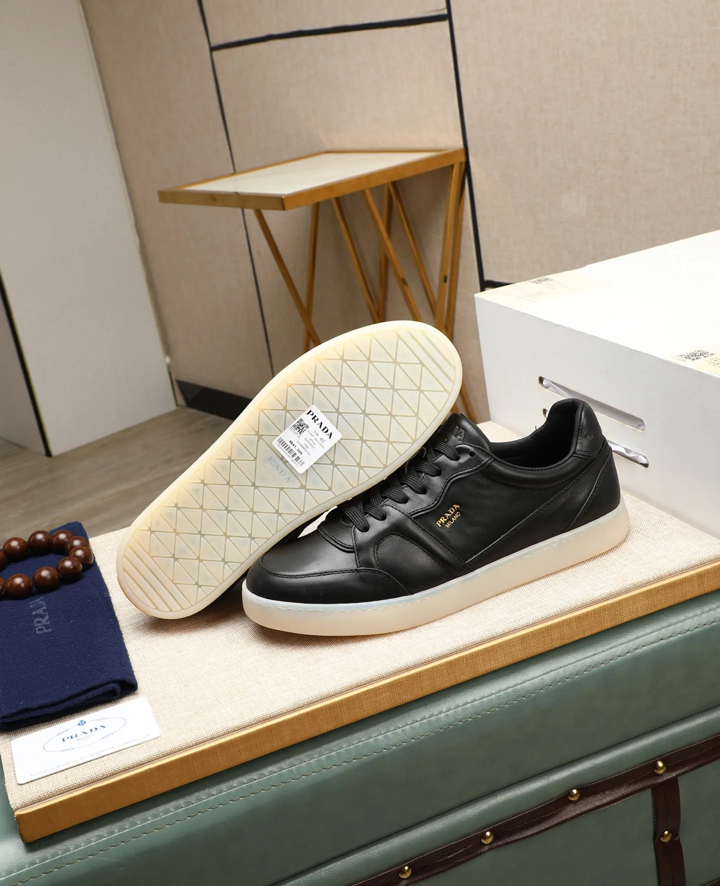 Men's shoes 💰580 🌹🌹[PRADA—Prada] 2025 latest model 🙈original replica! 👟👟👟Available here. The workmanship is top-notch. The upper is made from Italy. 🇮🇹Imported first-layer cowhide. ❗️Breathable genuine leather lining @Suitable for travel. The original version has an enlarged engraved sole, making it suitable for all kinds of travels, showing low-key luxury. Let quality speak for itself. Color: Size: 38-45